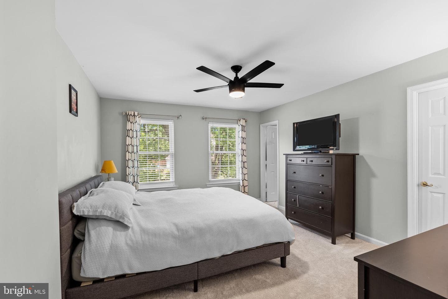 316 Silver Ridge Drive photo 10