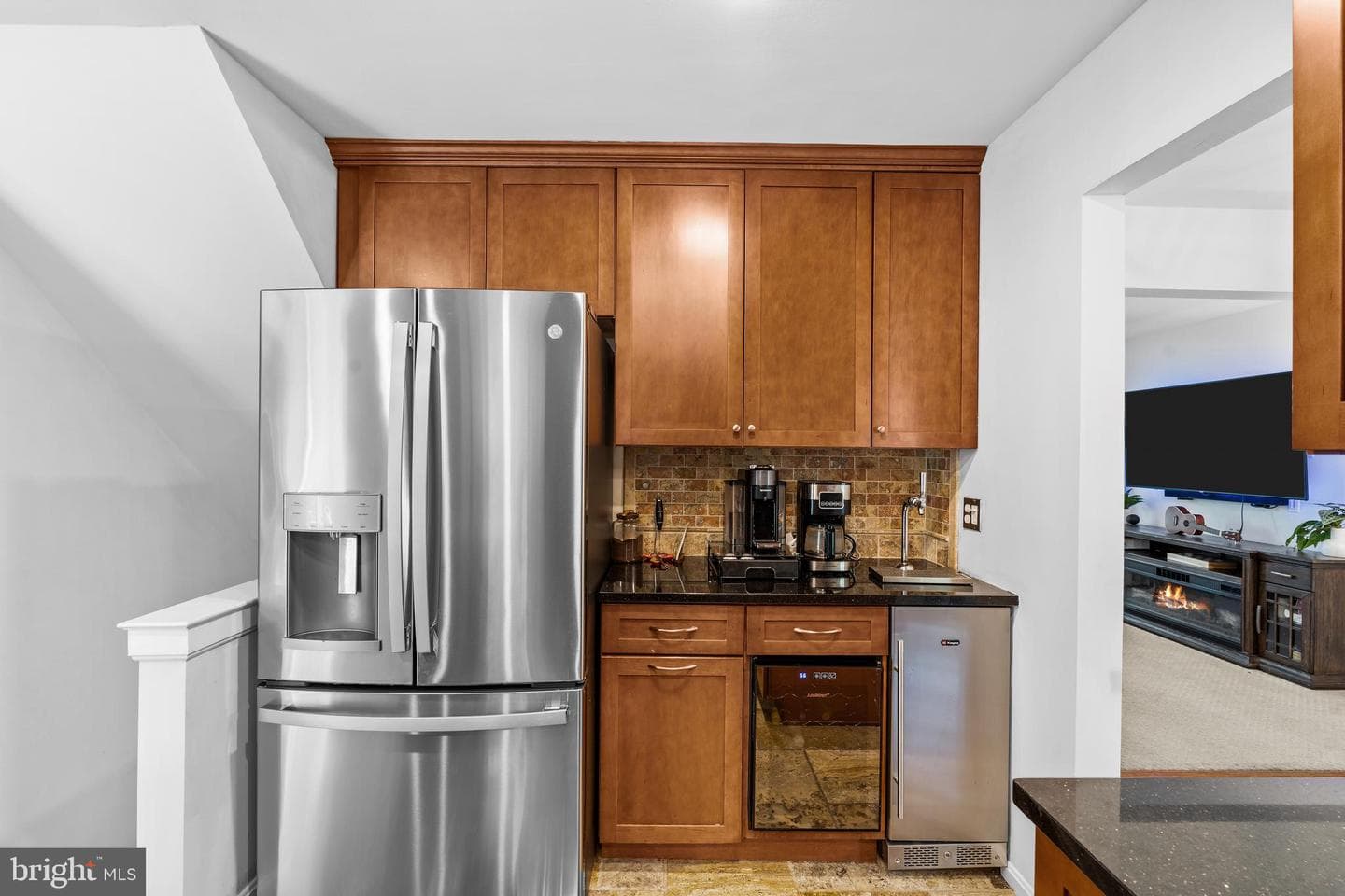 316 Silver Ridge Drive photo 4