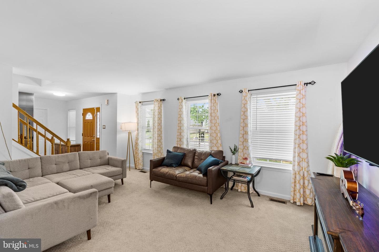 316 Silver Ridge Drive photo 9
