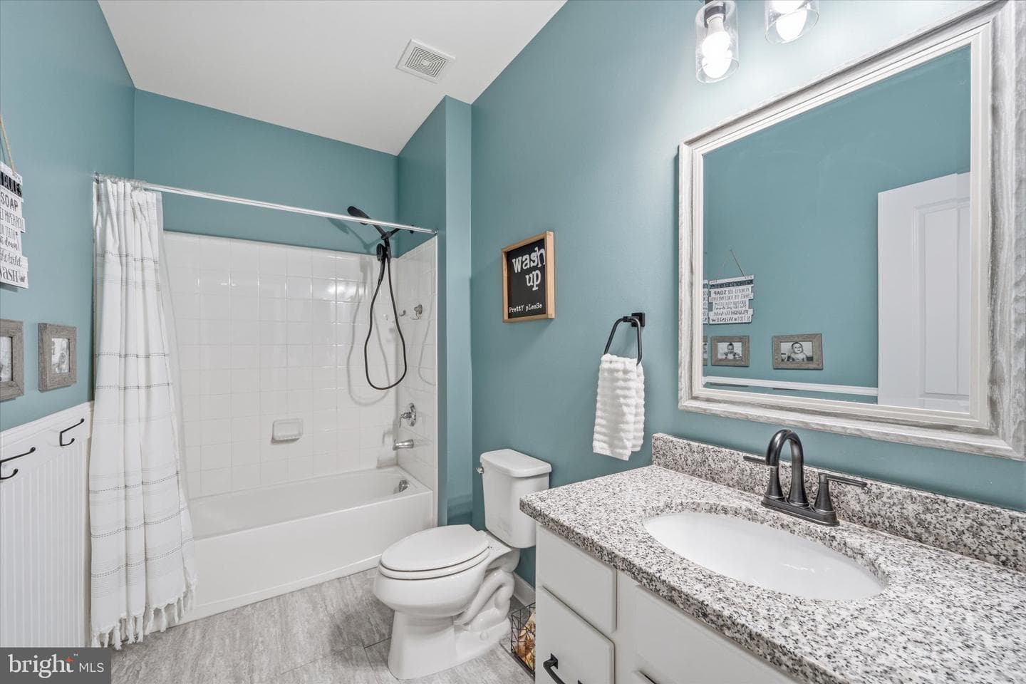1114 Laconian Street SE photo 29