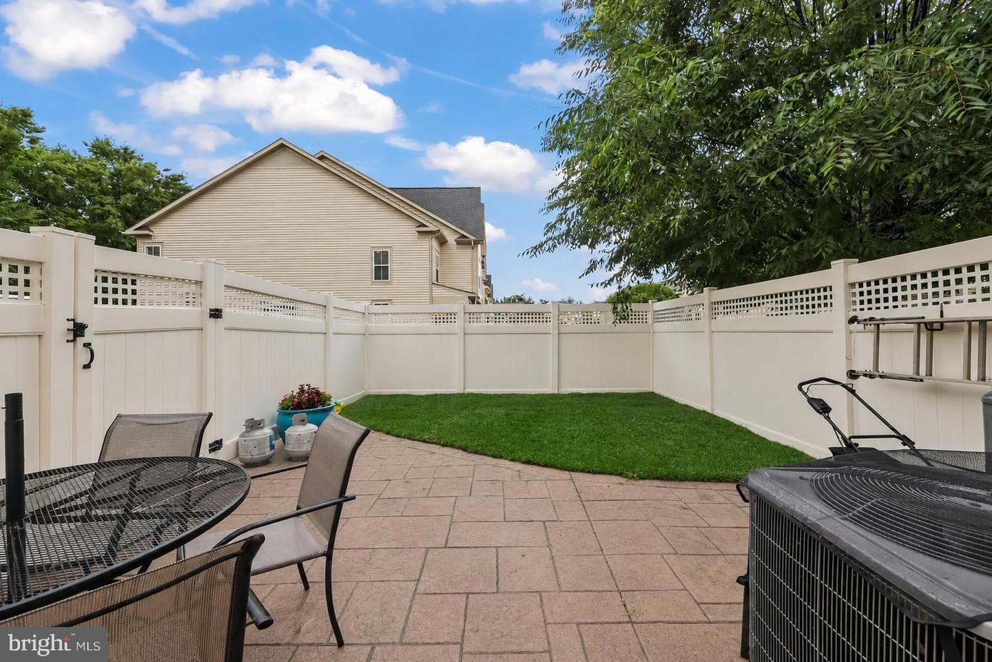 42719 Explorer Drive photo 42