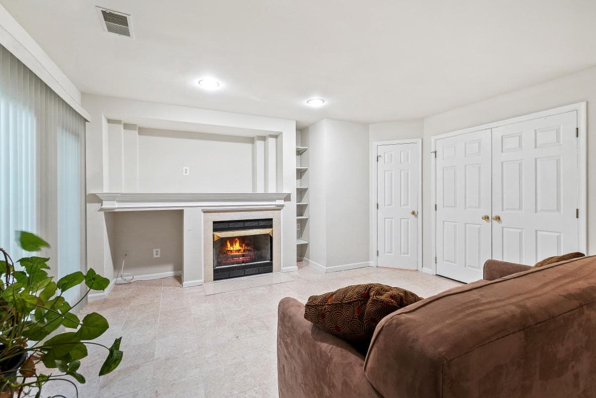 43533 Laidlow Street photo 4