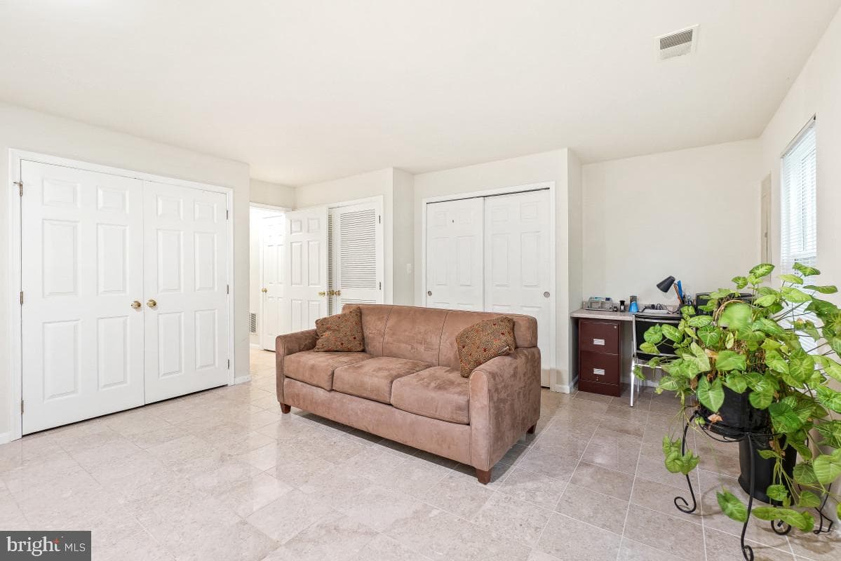 43533 Laidlow Street photo 5