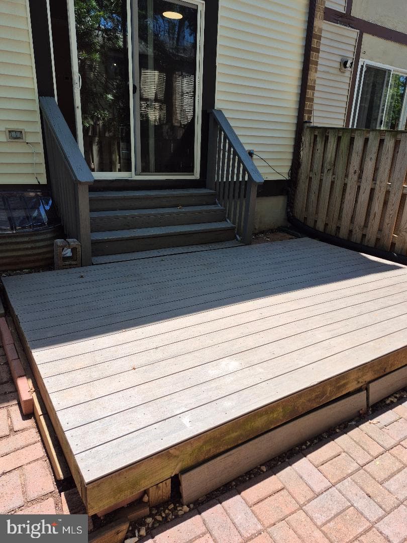 306 Giles Place photo 24