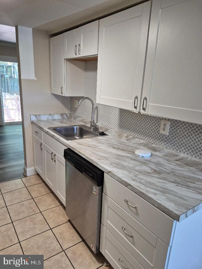 306 Giles Place photo 5