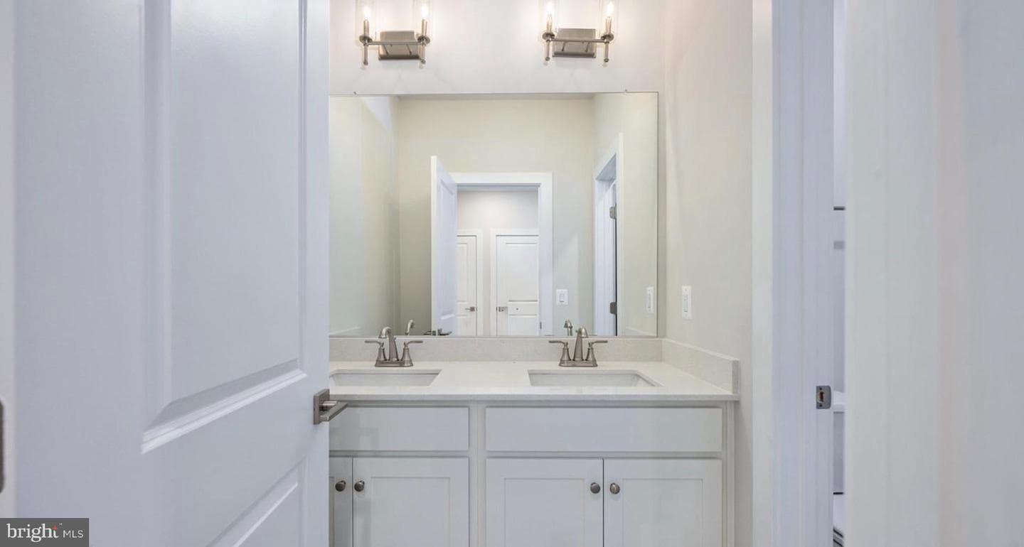 20189 Northpark Drive photo 10