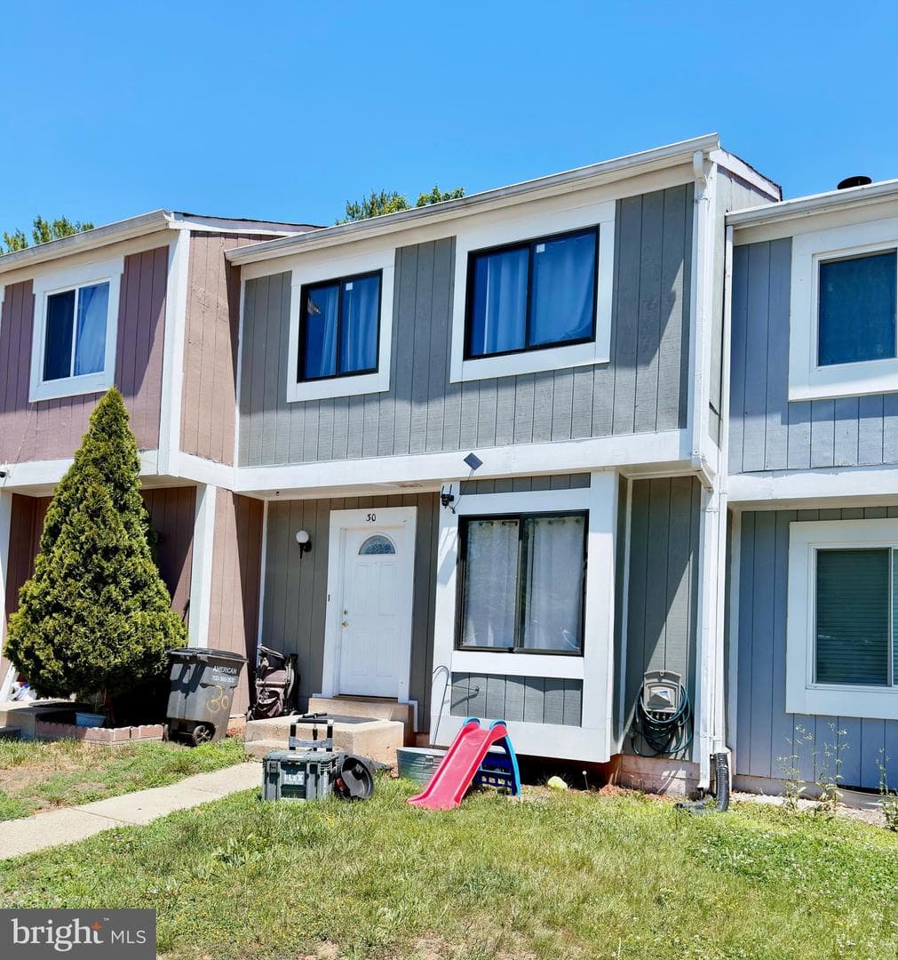 30 Sugarland Square Court photo 1