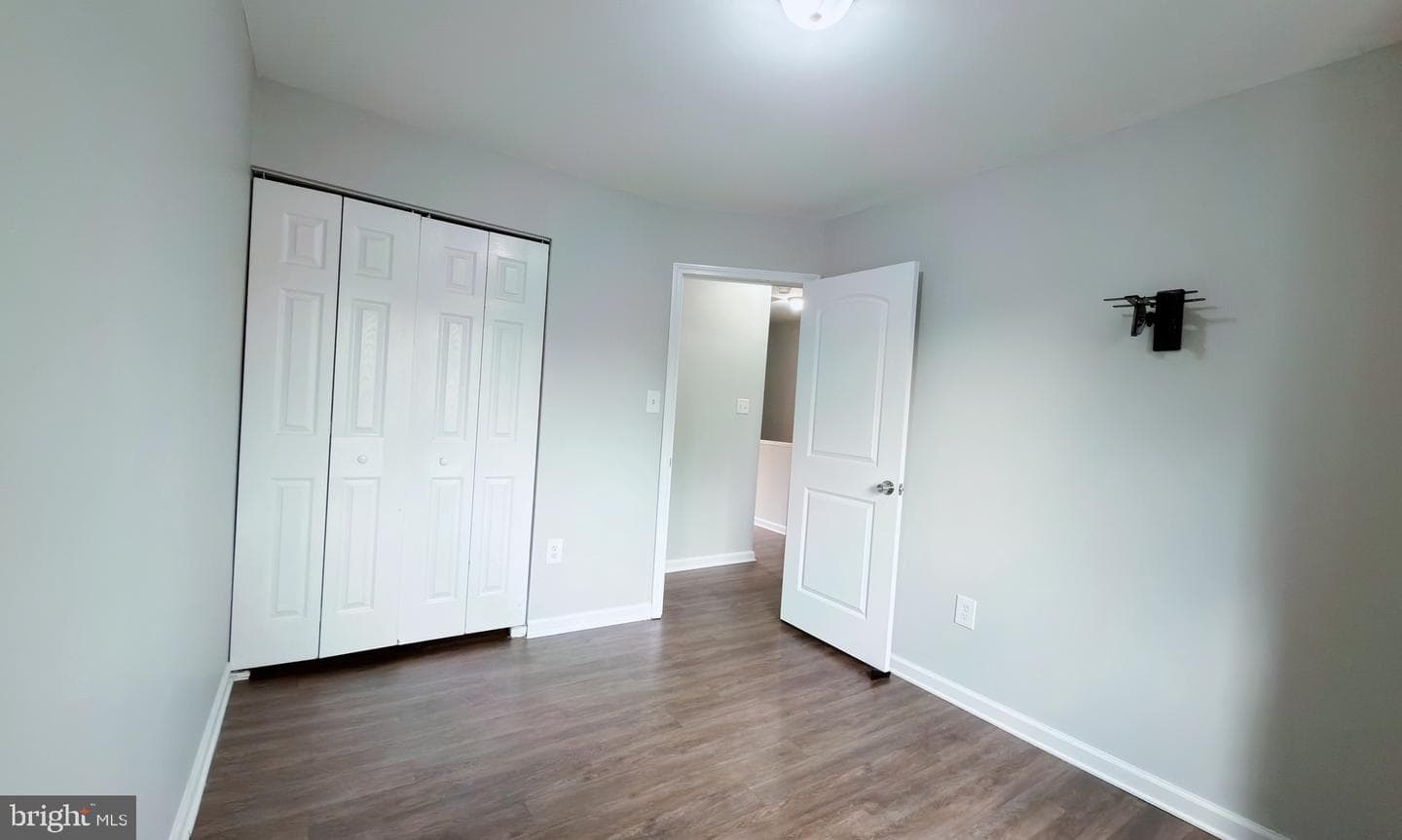 30 Sugarland Square Court photo 14
