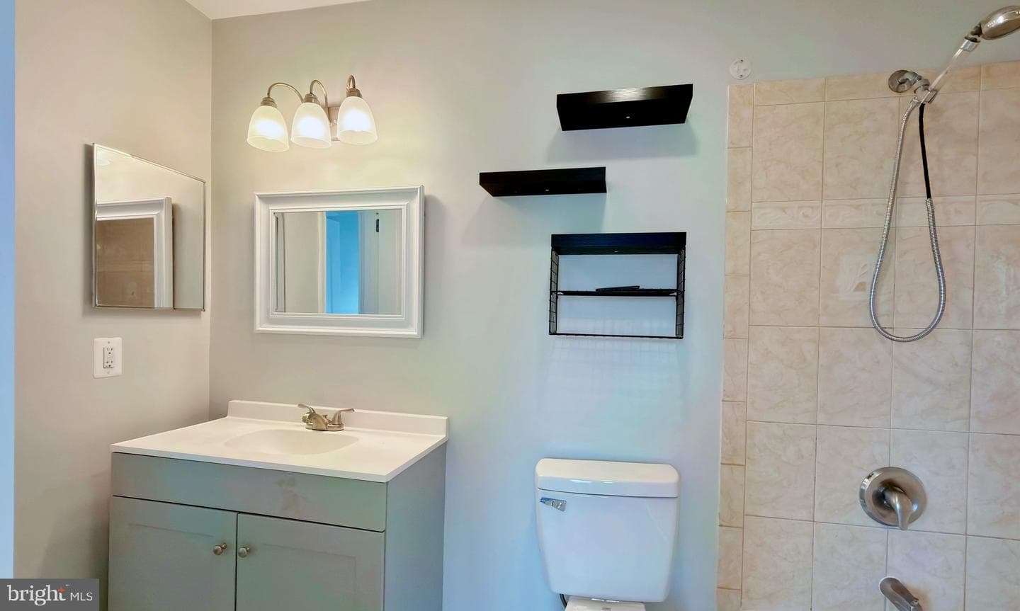 30 Sugarland Square Court photo 18