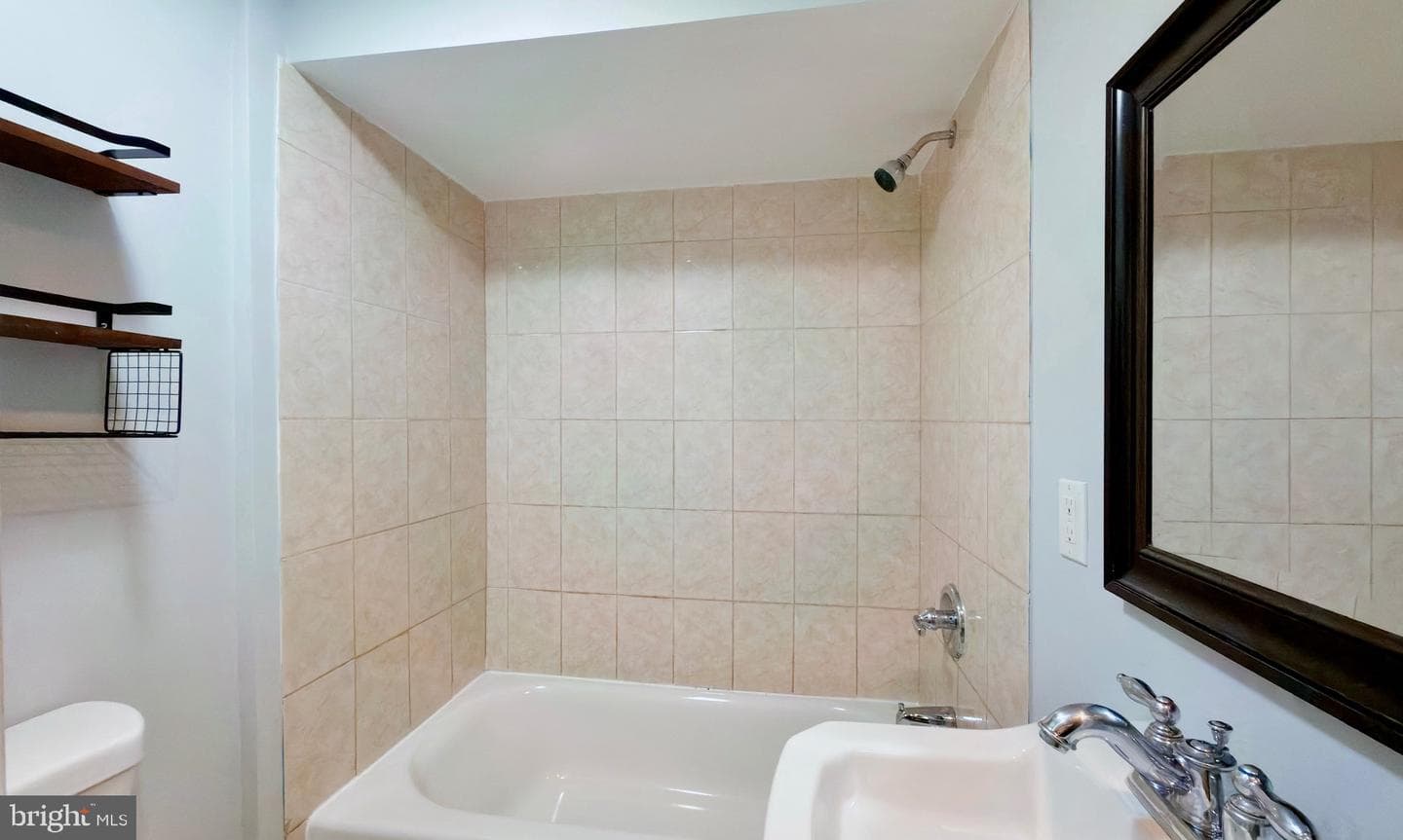 30 Sugarland Square Court photo 24