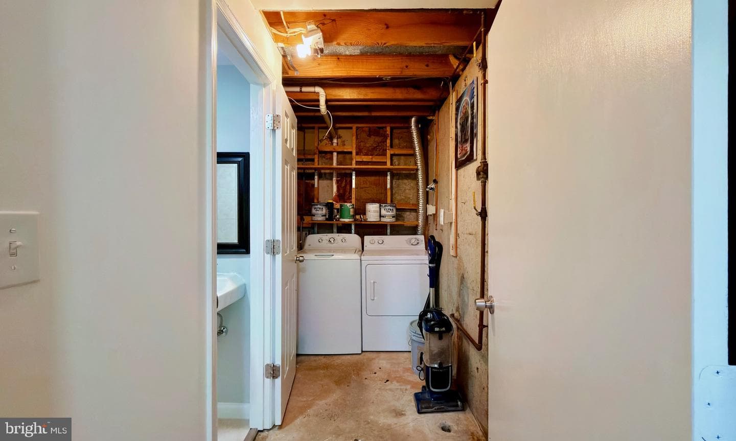 30 Sugarland Square Court photo 25