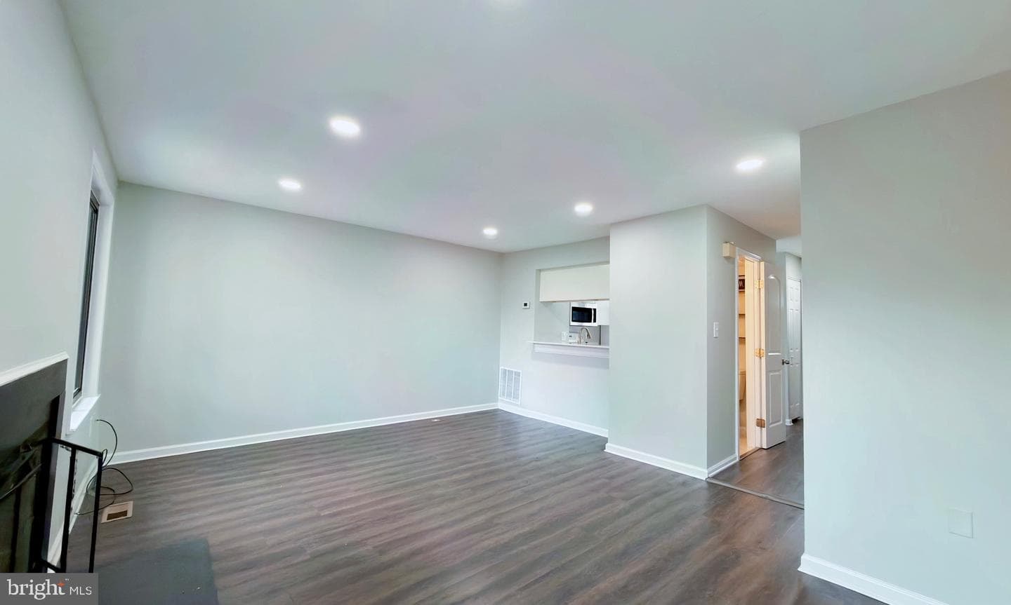 30 Sugarland Square Court photo 6