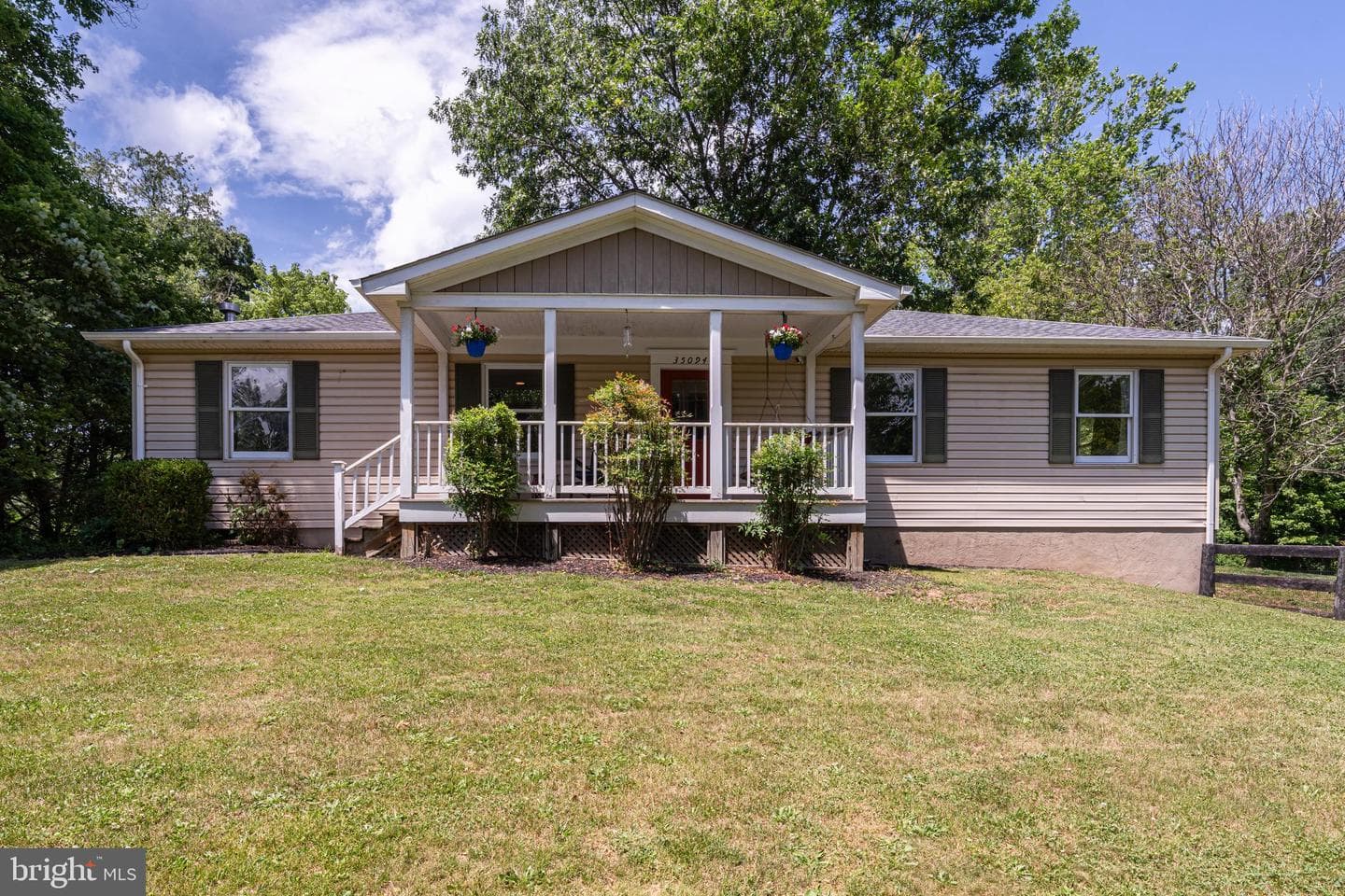 35094 Scotland Heights Road, Round Hill