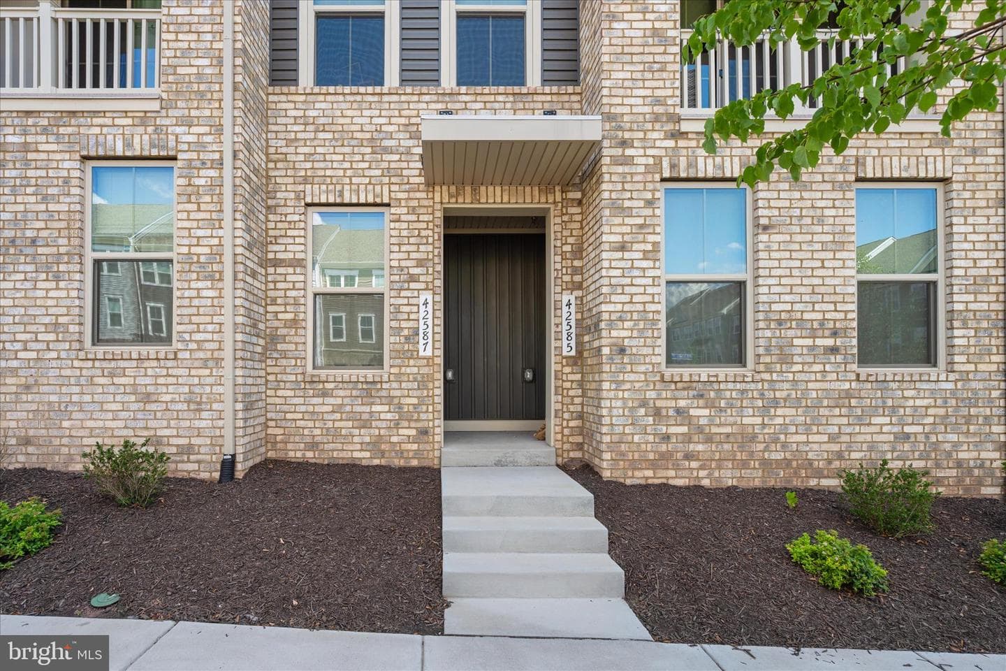 42587 Pitlochry Terrace, Sterling