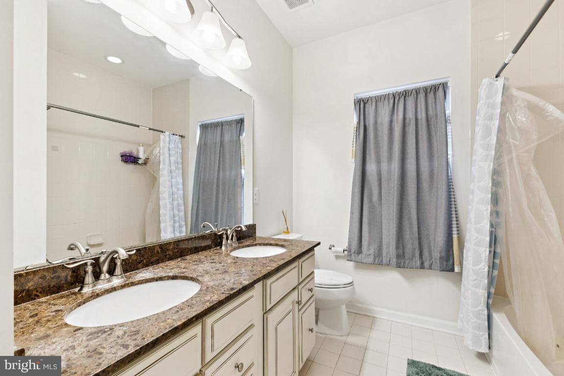 25997 Braided Mane Terrace photo 17