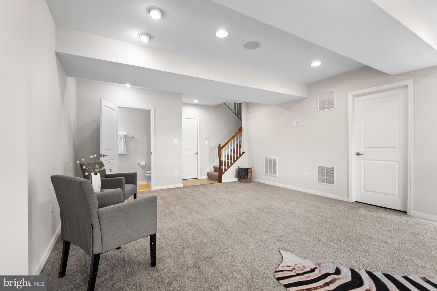 25741 Clairmont Manor Square photo 40