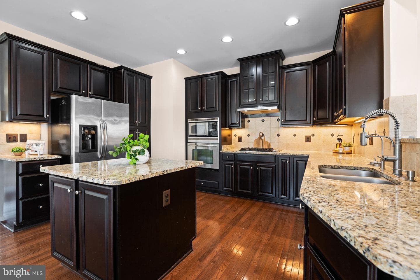 25741 Clairmont Manor Square photo 9