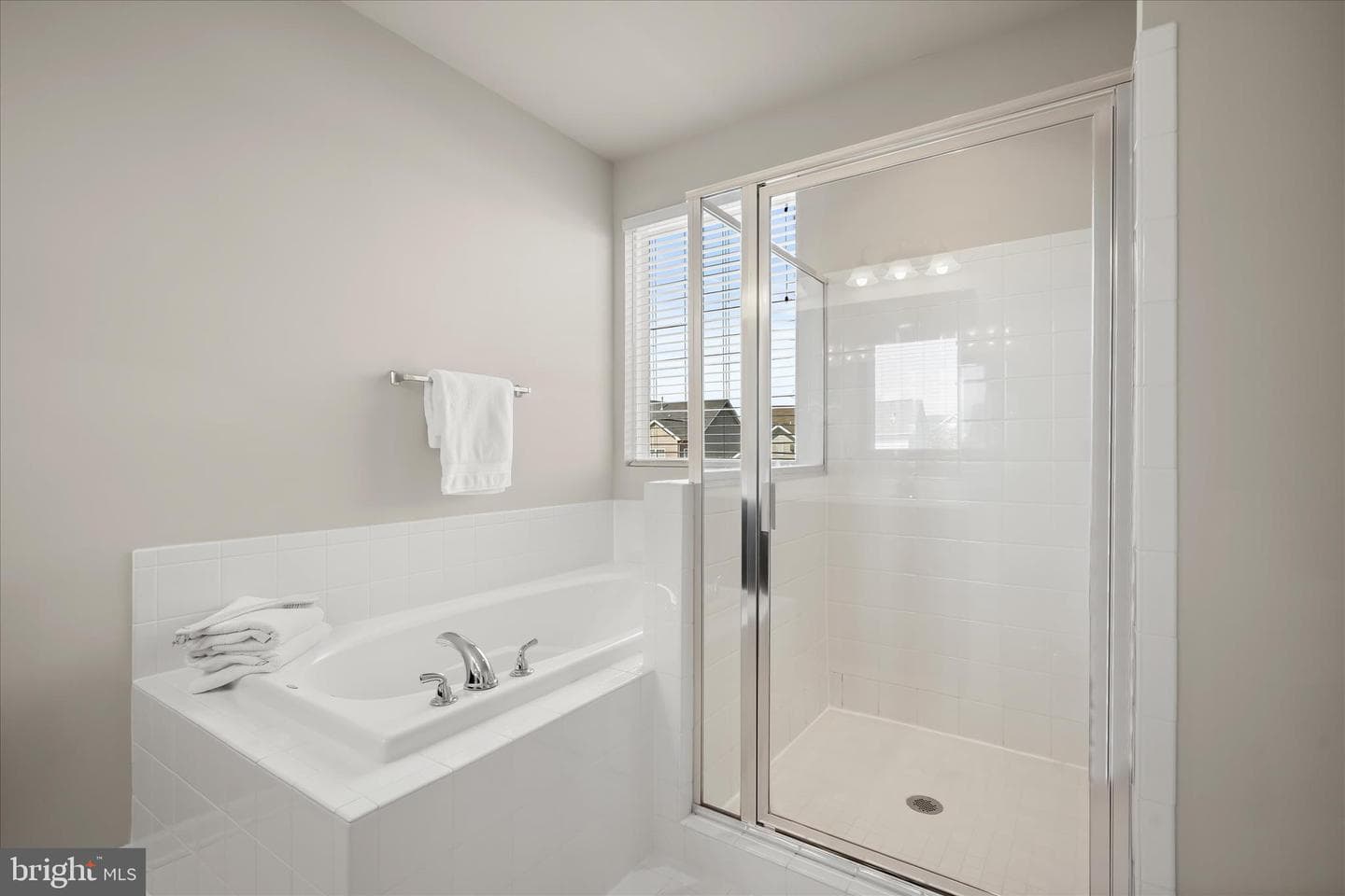 812 Pencoast Drive photo 23