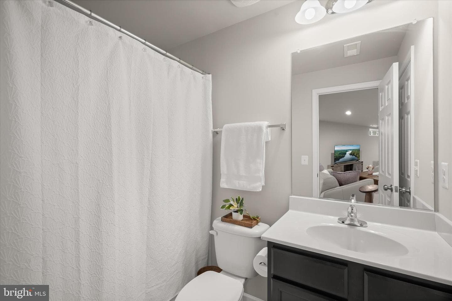 812 Pencoast Drive photo 34