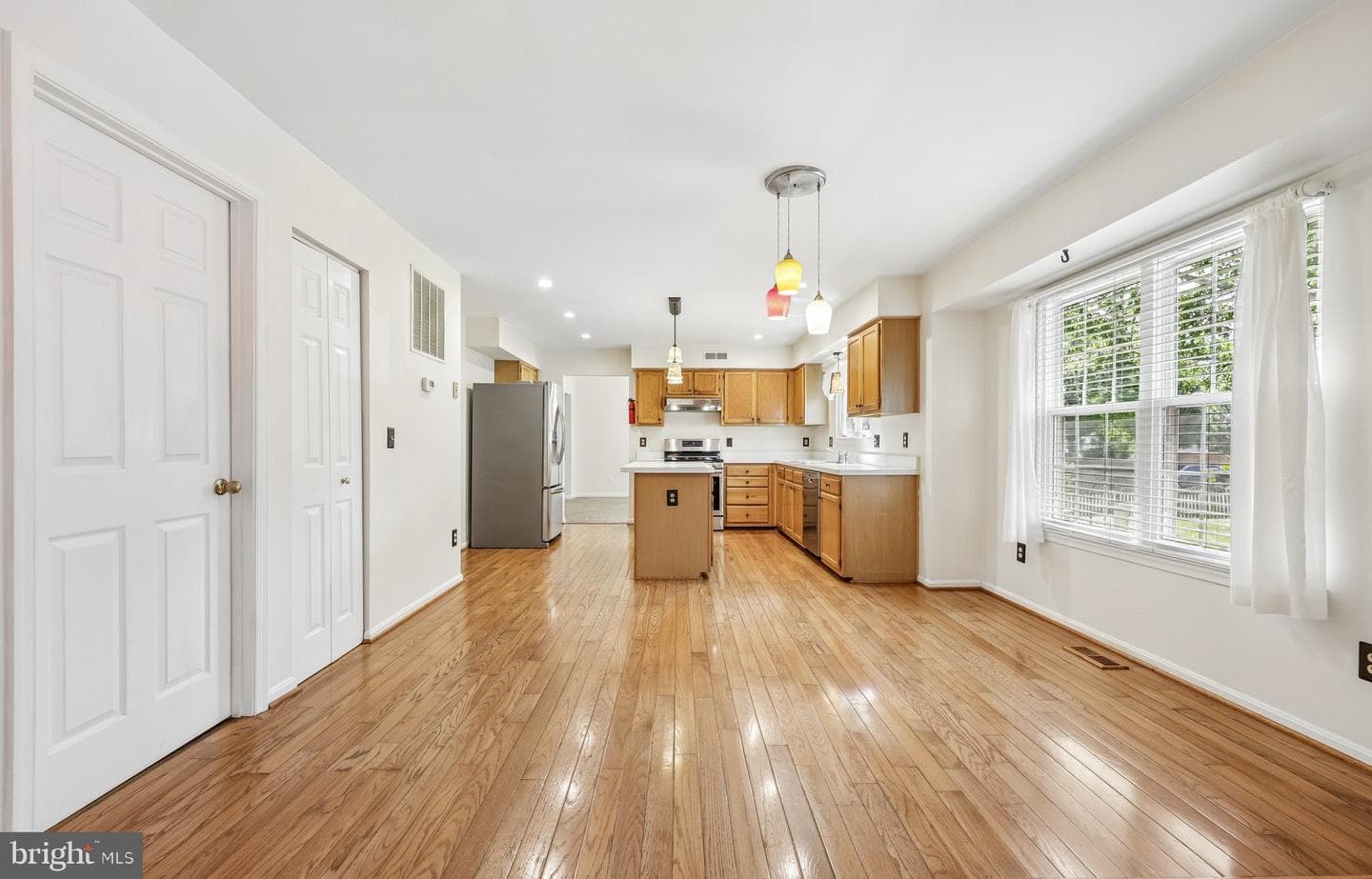 311 Ashton Drive SW photo 16