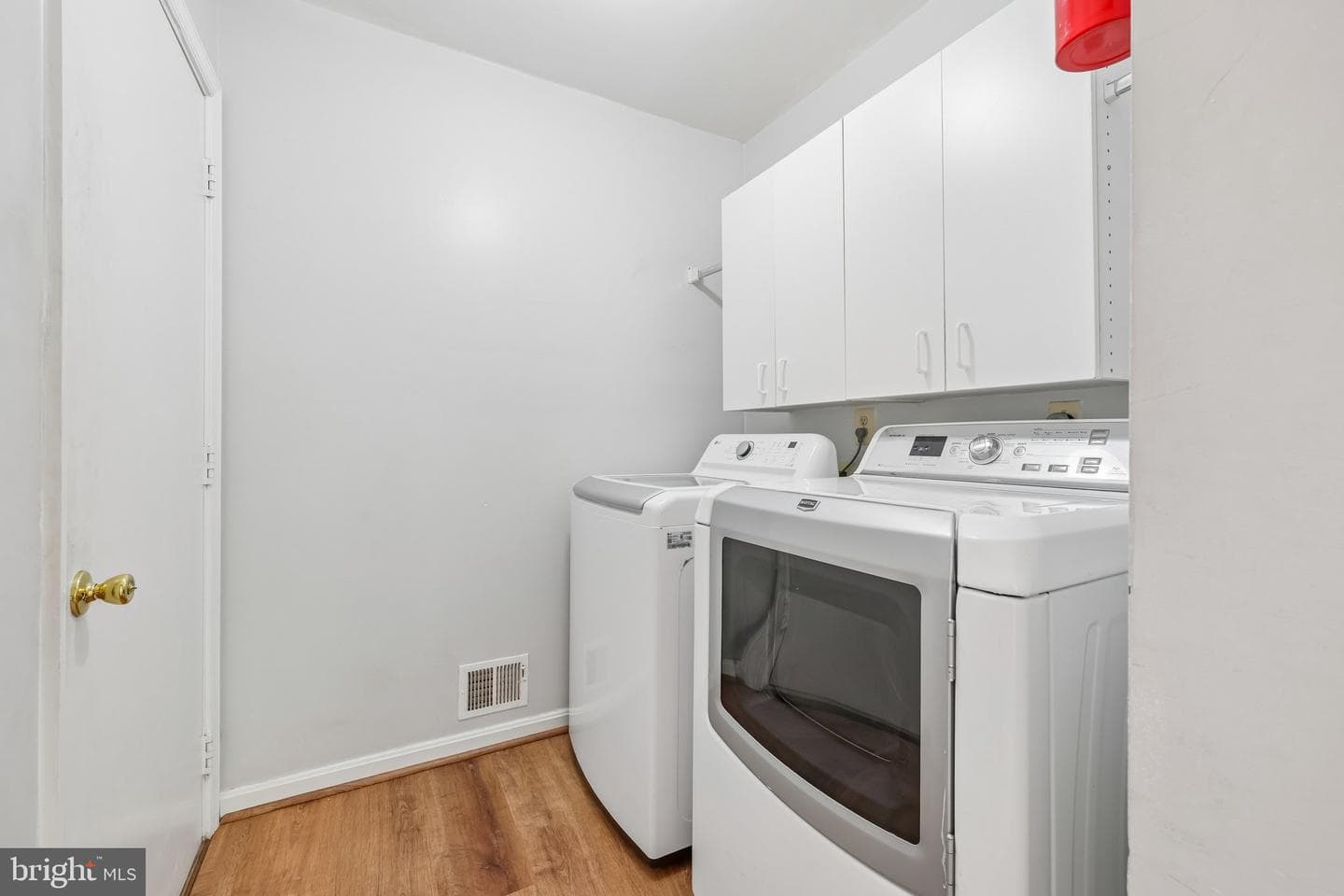 311 Ashton Drive SW photo 24