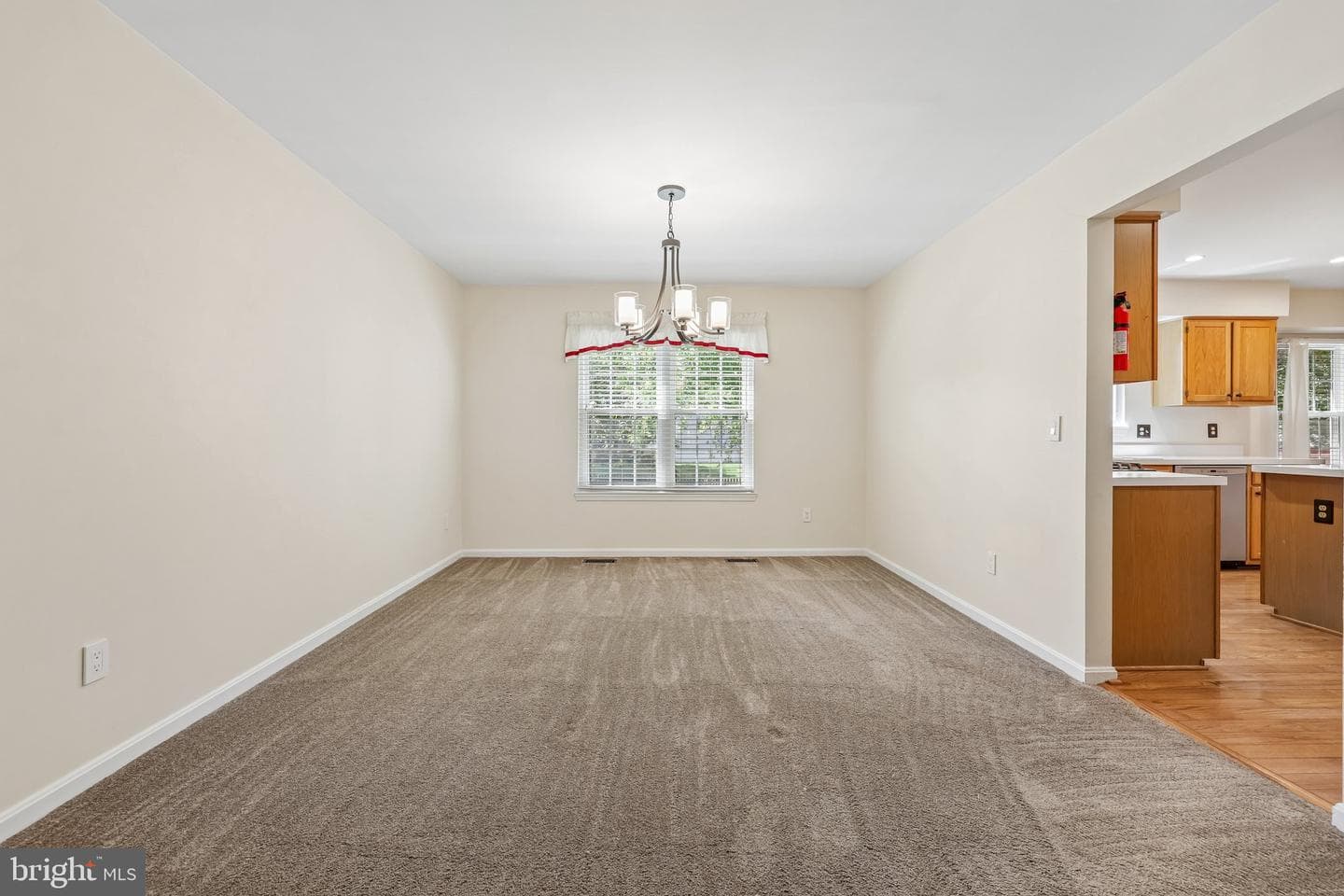 311 Ashton Drive SW photo 9