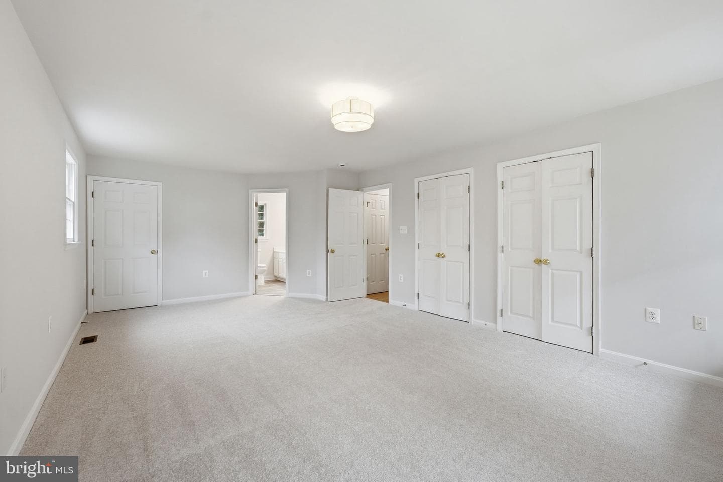 510 W L Street photo 26