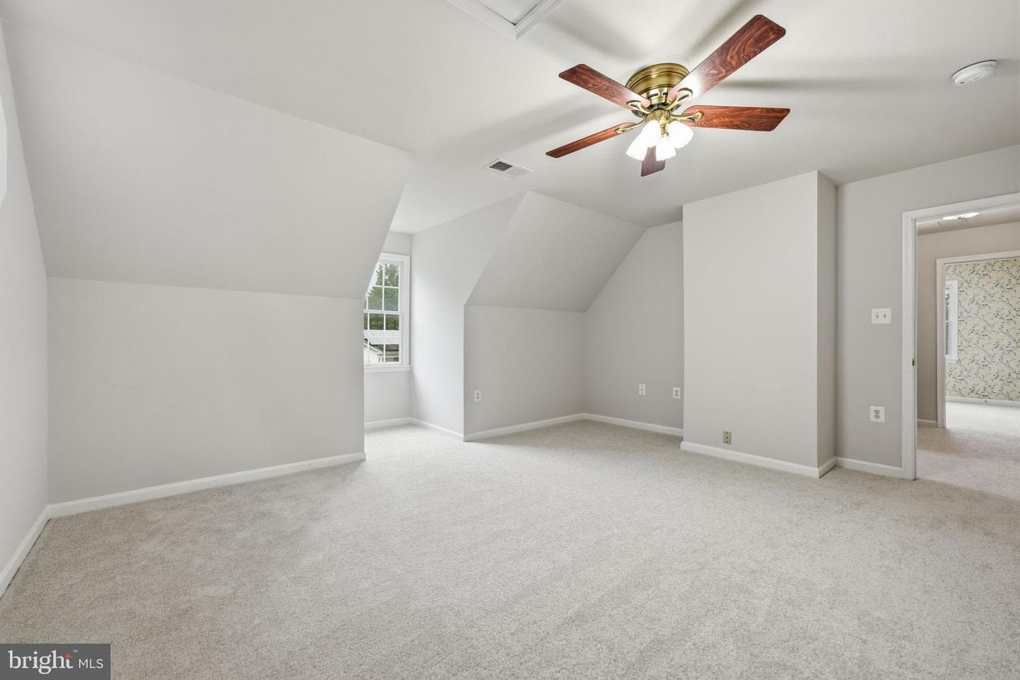 510 W L Street photo 36