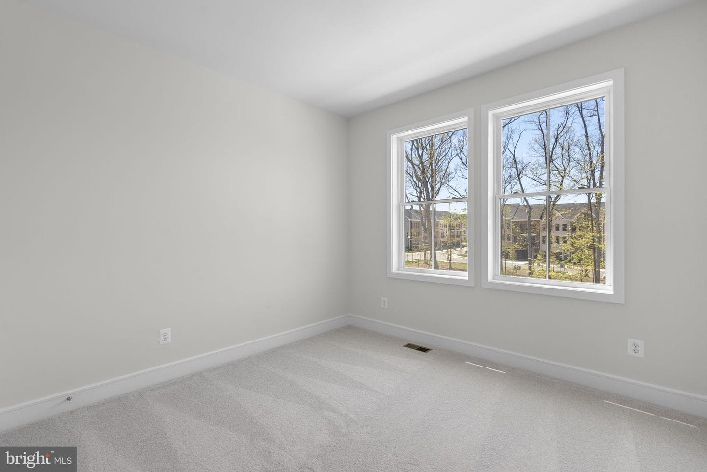 2 Picasso Square #tyce 24-F2 photo 21