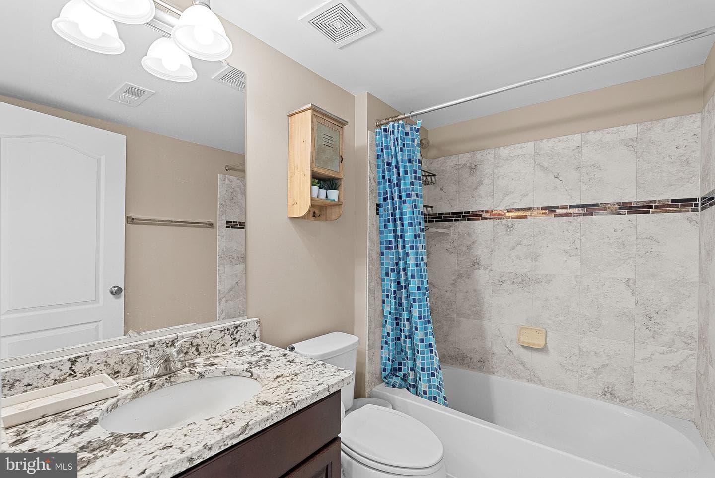 43117 Shore Square photo 14