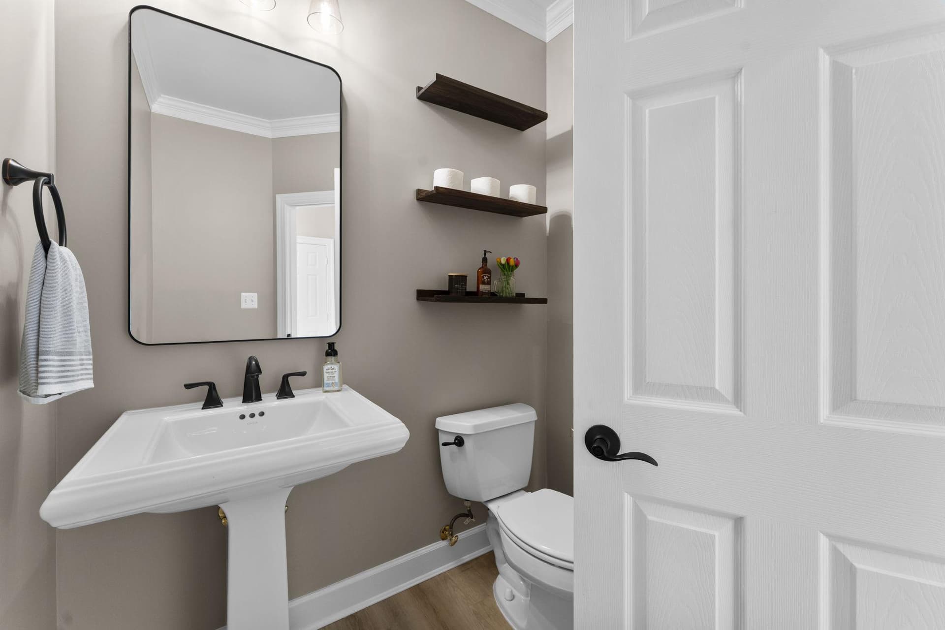 18510 Barton Place photo 20