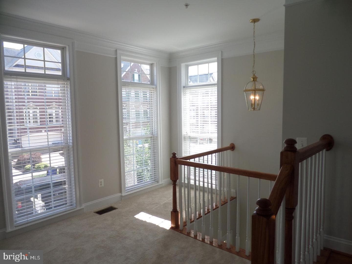 1136 Keokuk Terrace NE photo 23