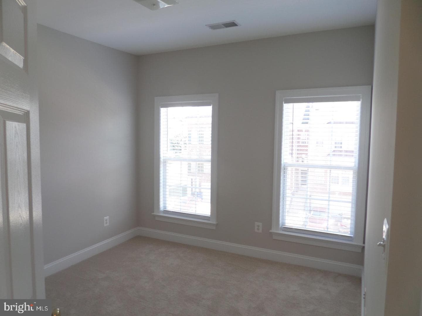 1136 Keokuk Terrace NE photo 38