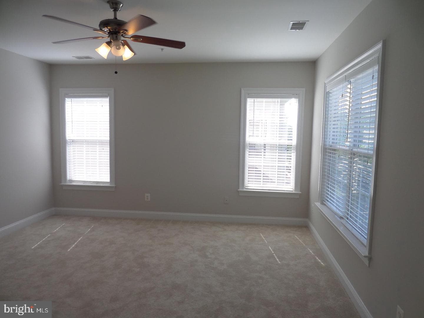 1136 Keokuk Terrace NE photo 44