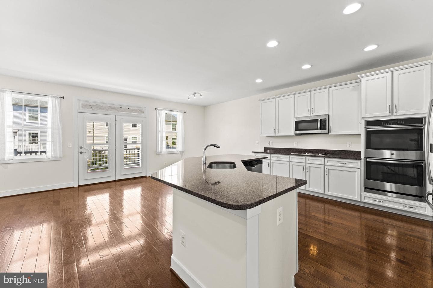 46679 Joubert Terrace photo 15