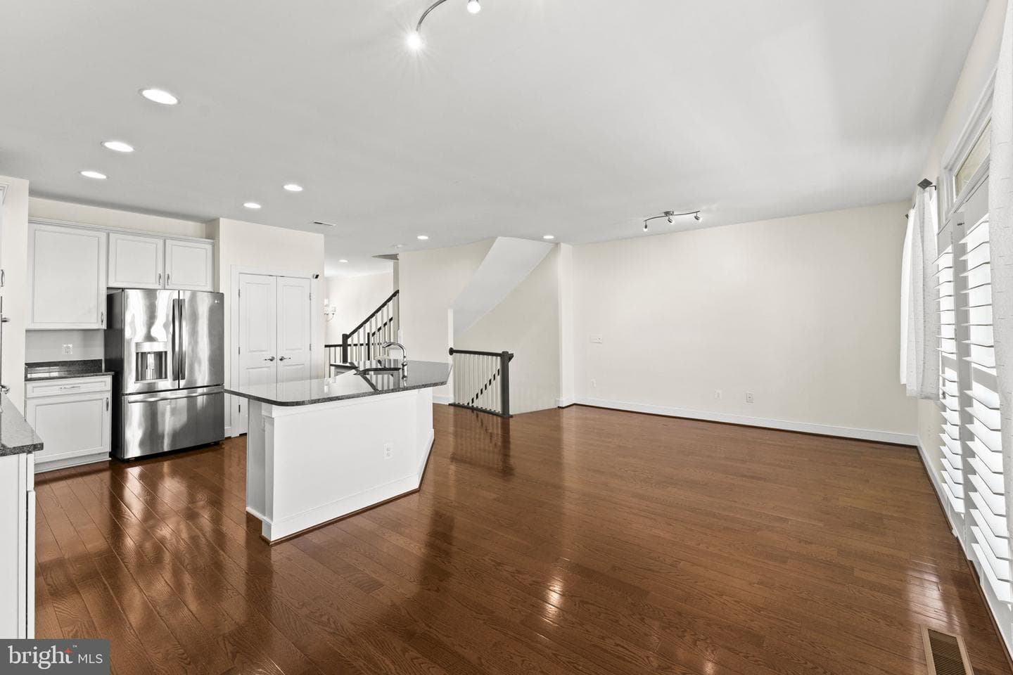 46679 Joubert Terrace photo 26
