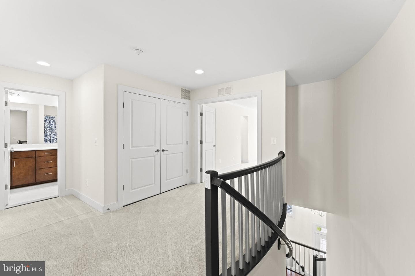 46679 Joubert Terrace photo 29