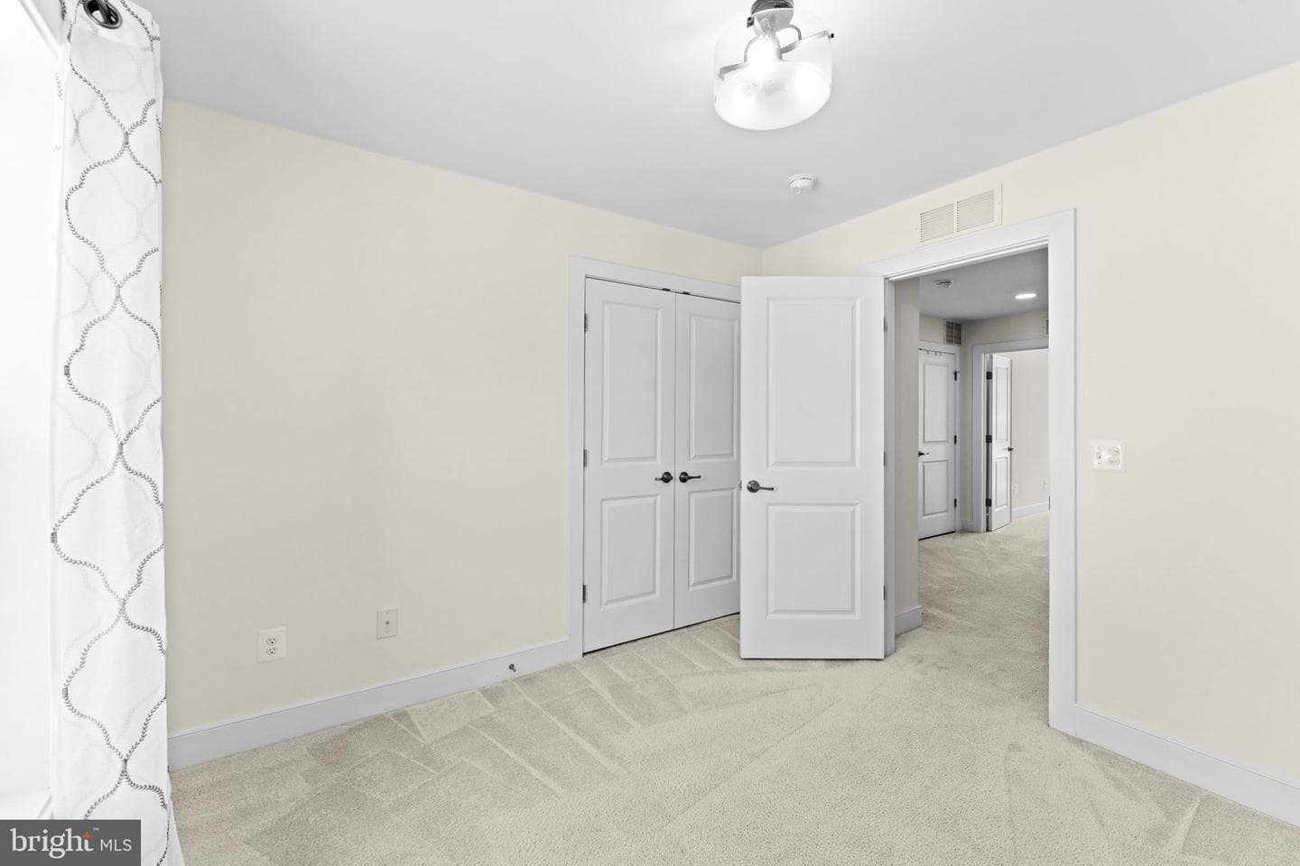 46679 Joubert Terrace photo 33