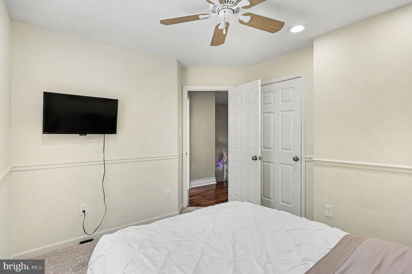 46572 Broadspear Terrace photo 16
