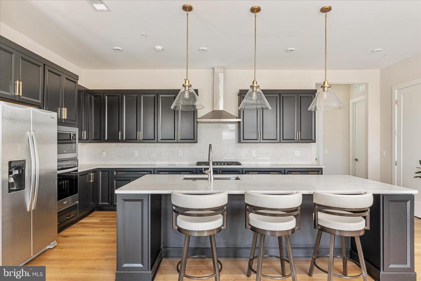 22127 Headwater Terrace #400 photo 3