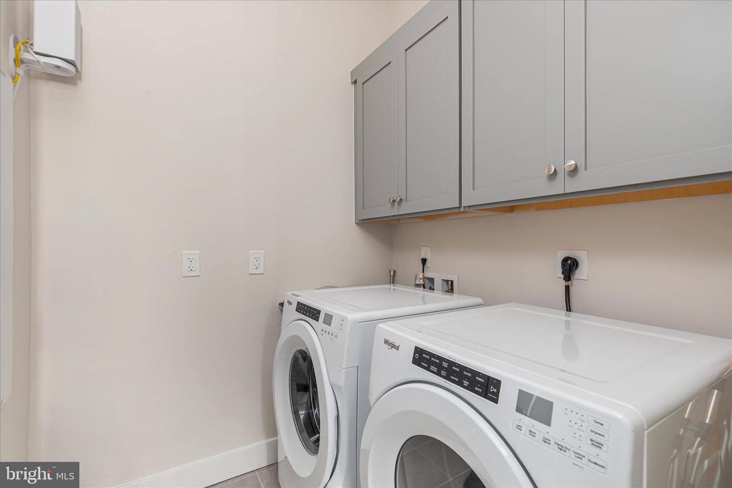 22127 Headwater Terrace #400 photo 32