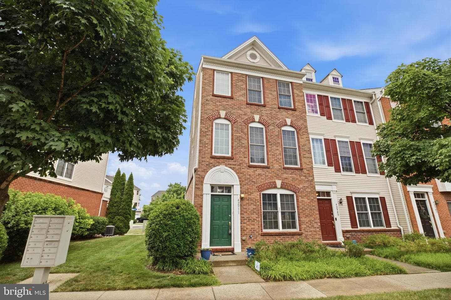 42911 Pamplin Terrace, Chantilly