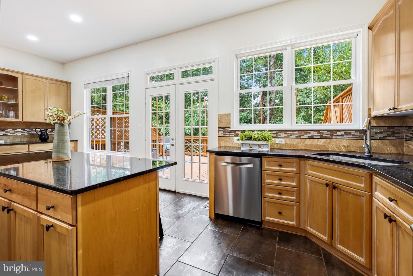 47694 Whirlpool Square photo 10