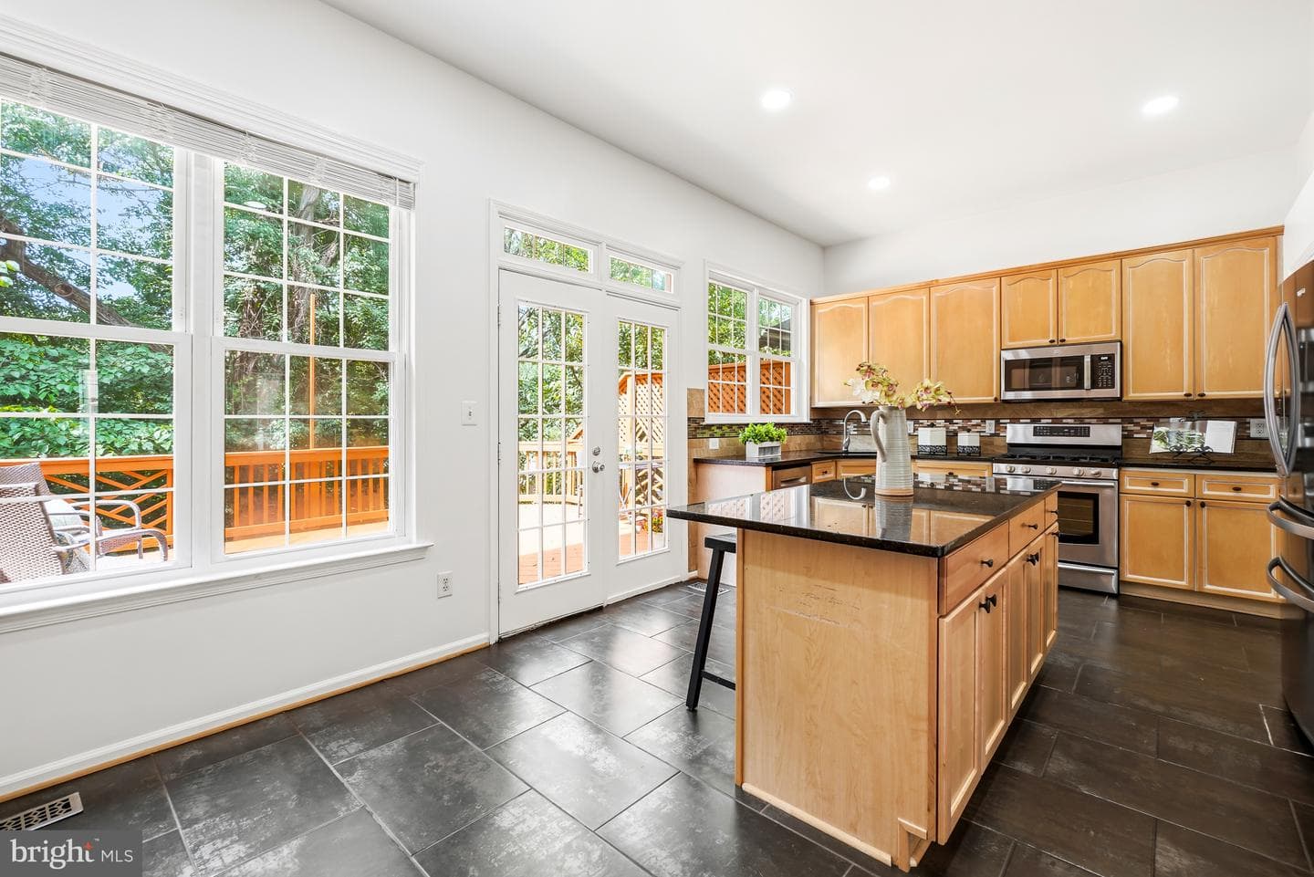 47694 Whirlpool Square photo 11