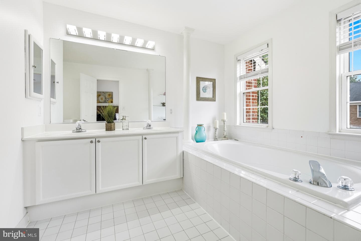 47694 Whirlpool Square photo 15