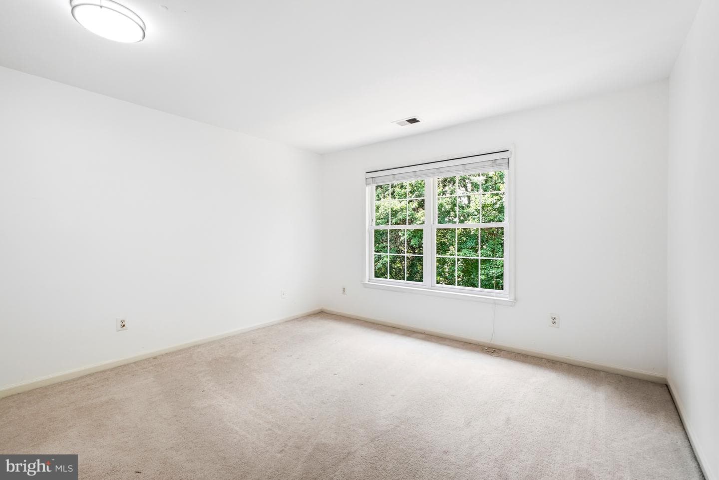 47694 Whirlpool Square photo 22
