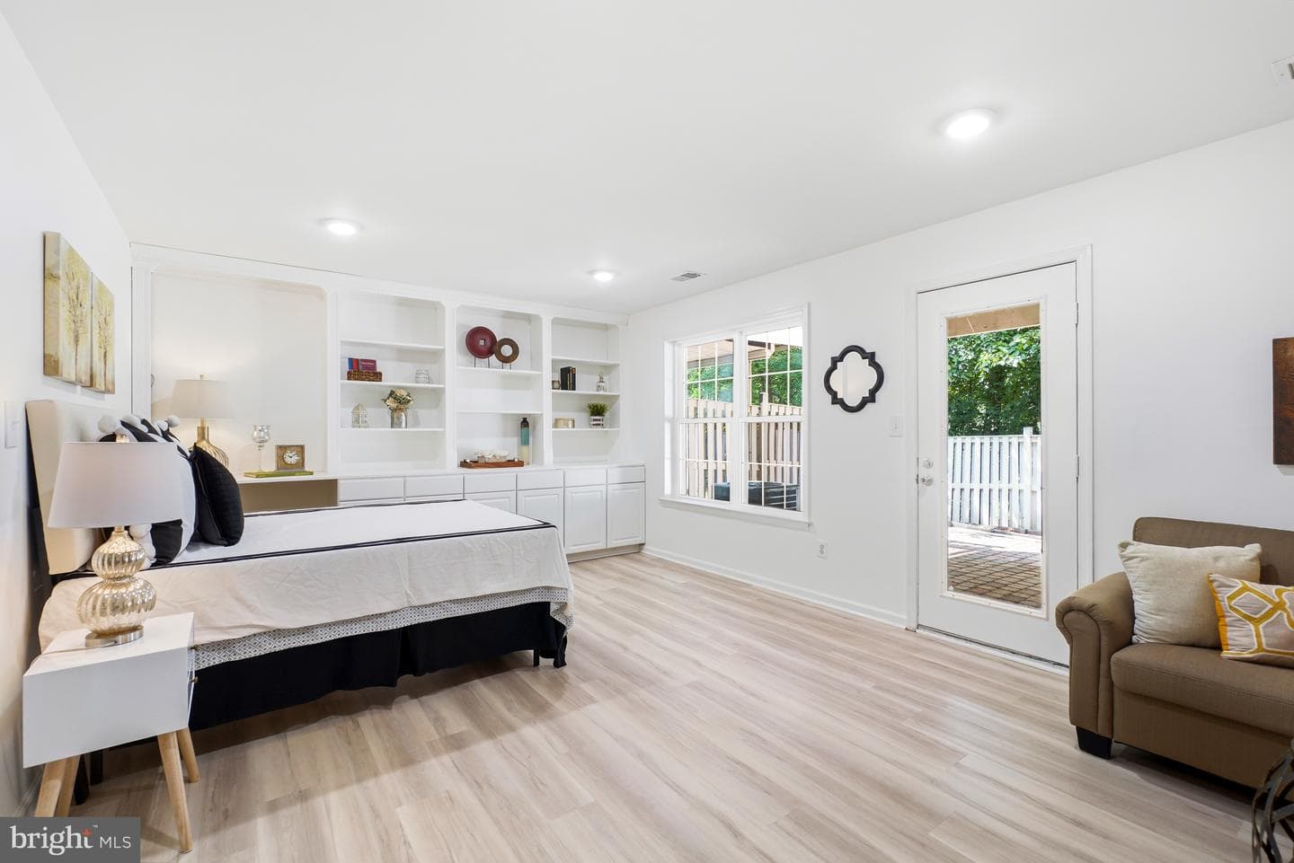 47694 Whirlpool Square photo 24