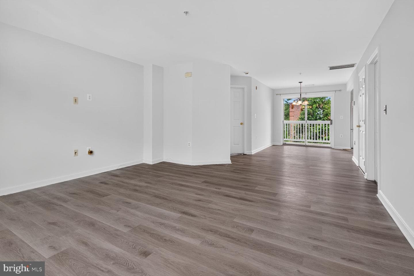 655 Constellation Square SE #b photo 9