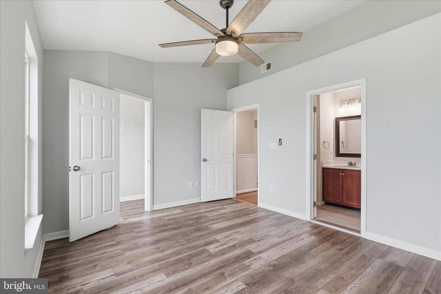 25327 Eldridge Terrace photo 27