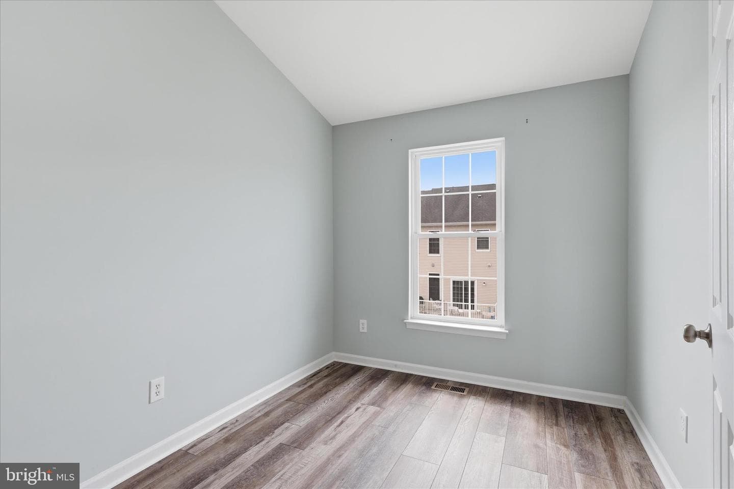 25327 Eldridge Terrace photo 31